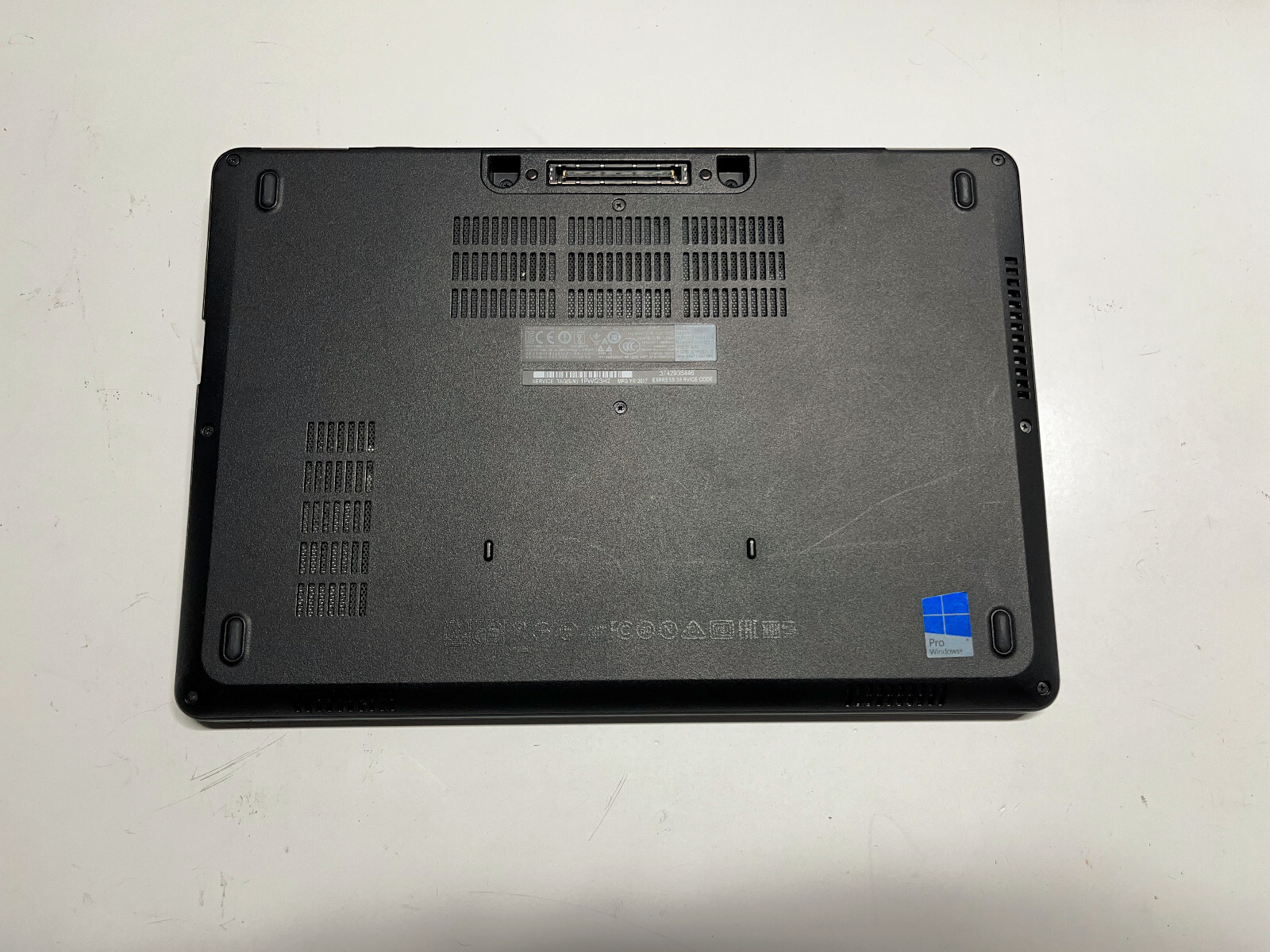 COMPLETE Dell Latitude E5270 i5-5300U 1 x 8GB RAM 500GB NO BATTERY OC18-86-91