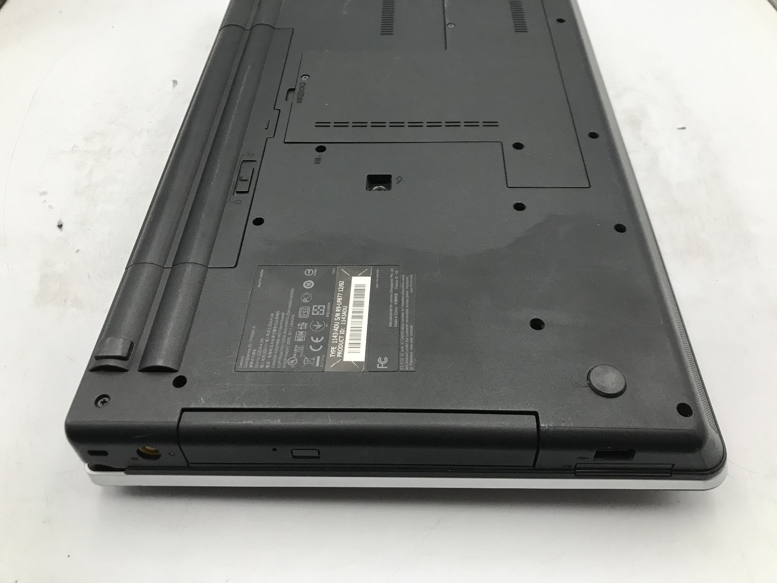 LENOVO THINKPAD E520 – BOOTS TO BIOS – INTEL I3 2350M – NO RAM – 15″ – READ -BB