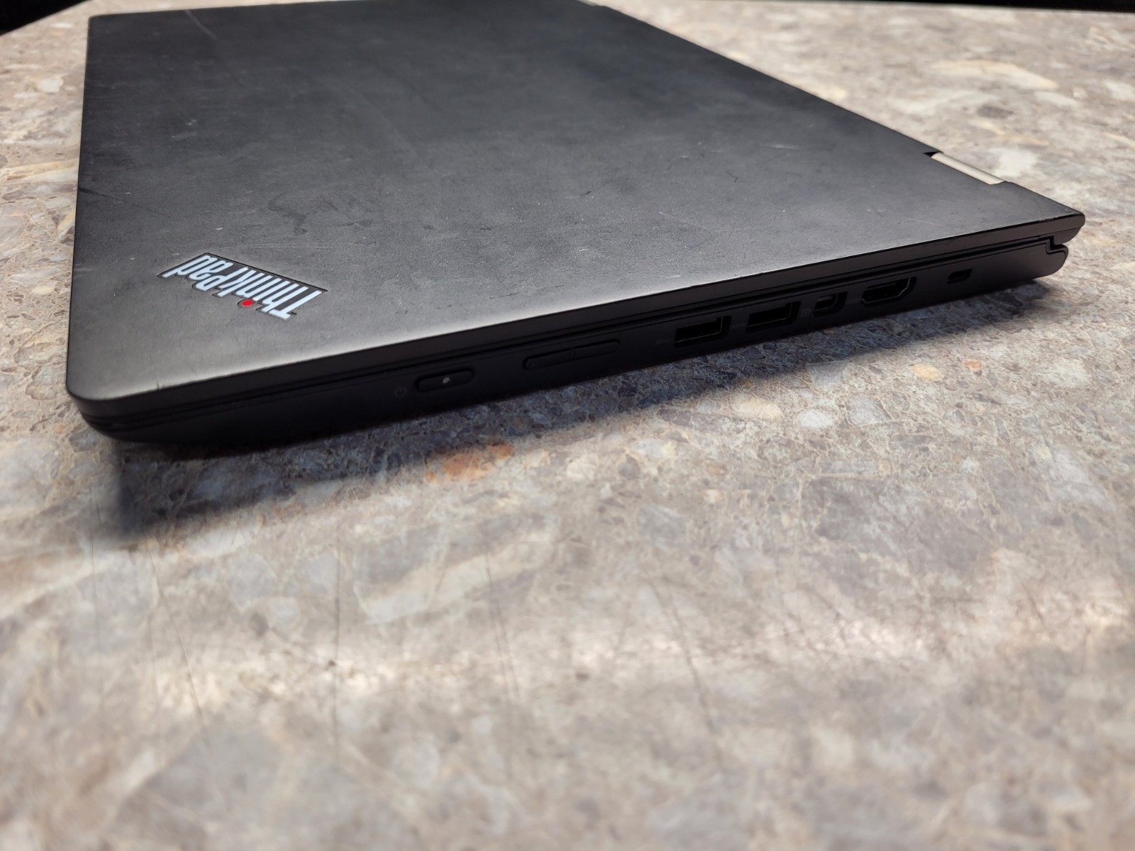 Lenovo ThinkPad Yoga 460 2in1 14″ i5-6200u – 8GB RAM 250GB SSD Win11 Ultrabook