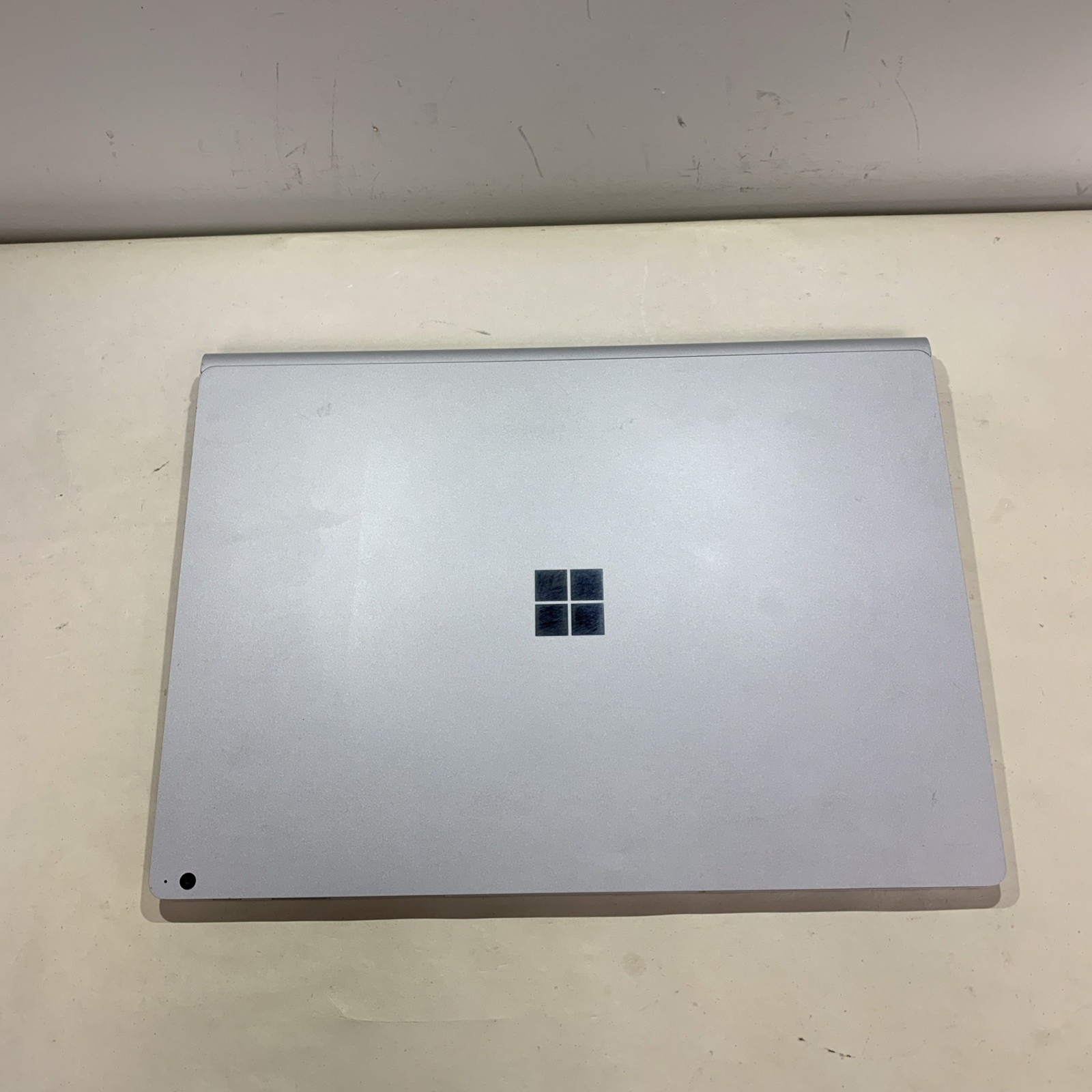 Microsoft Surface Book 2 i5-8350U 16GB RAM 256GB SSD Win11 Pro