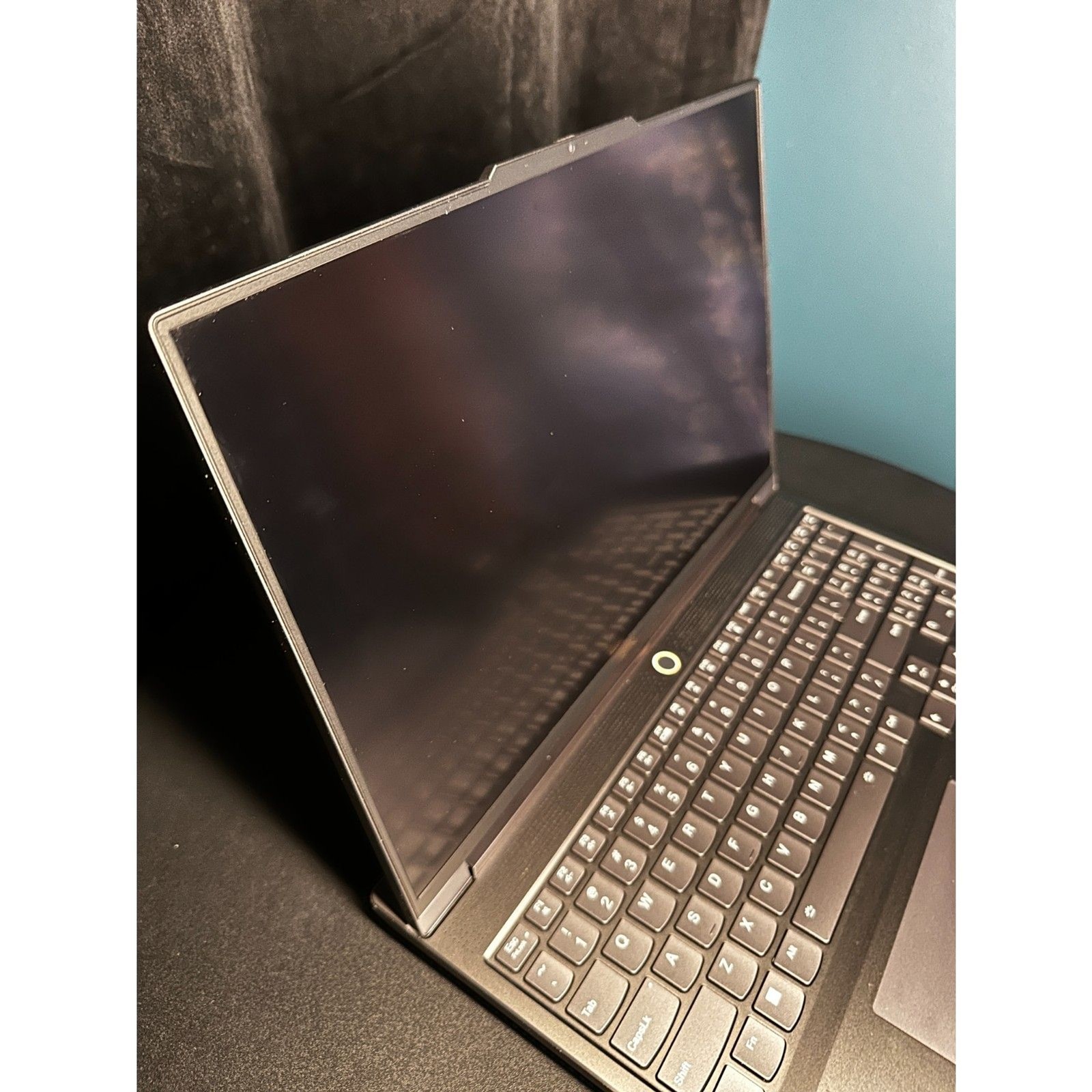 Lenovo Legion 7 16ARHA7 Ryzen 9 6900HX 32GB 2TB RX 6850M XT 16″
