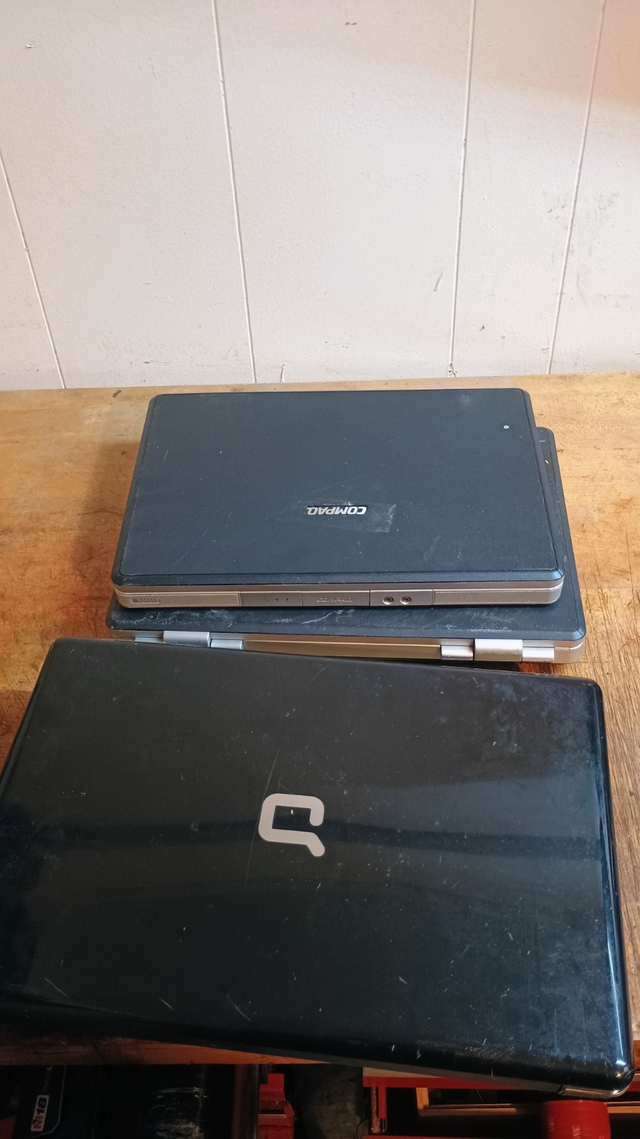 Lot Of 4 Old Vintage Compaq Hp Laptop For Parts Rebuild As Is Broken