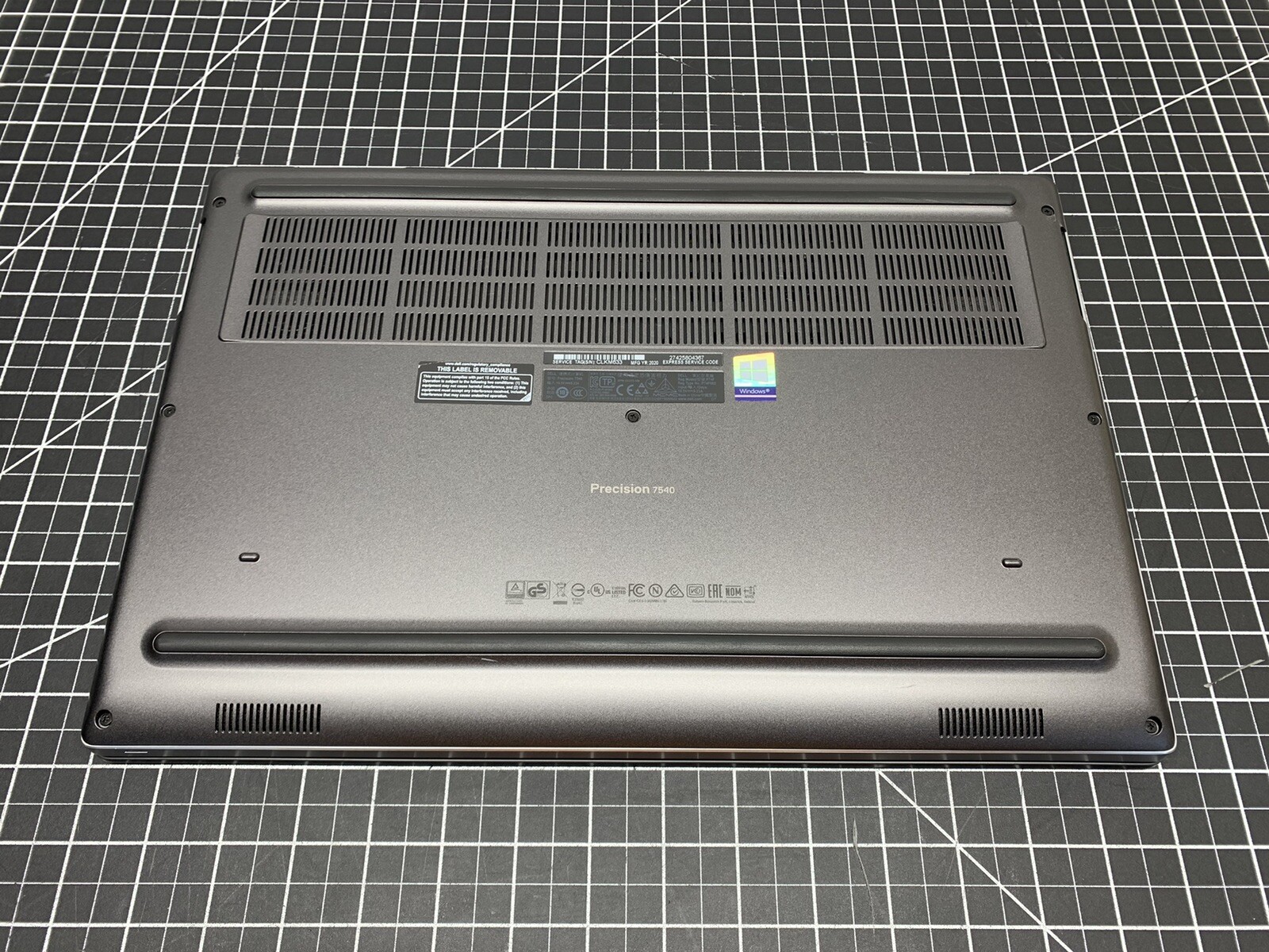 DELL PRECISION 7540 CORE i7-9850H | 24GB RAM, AMD RADEON PRO WX 3200 | #T856