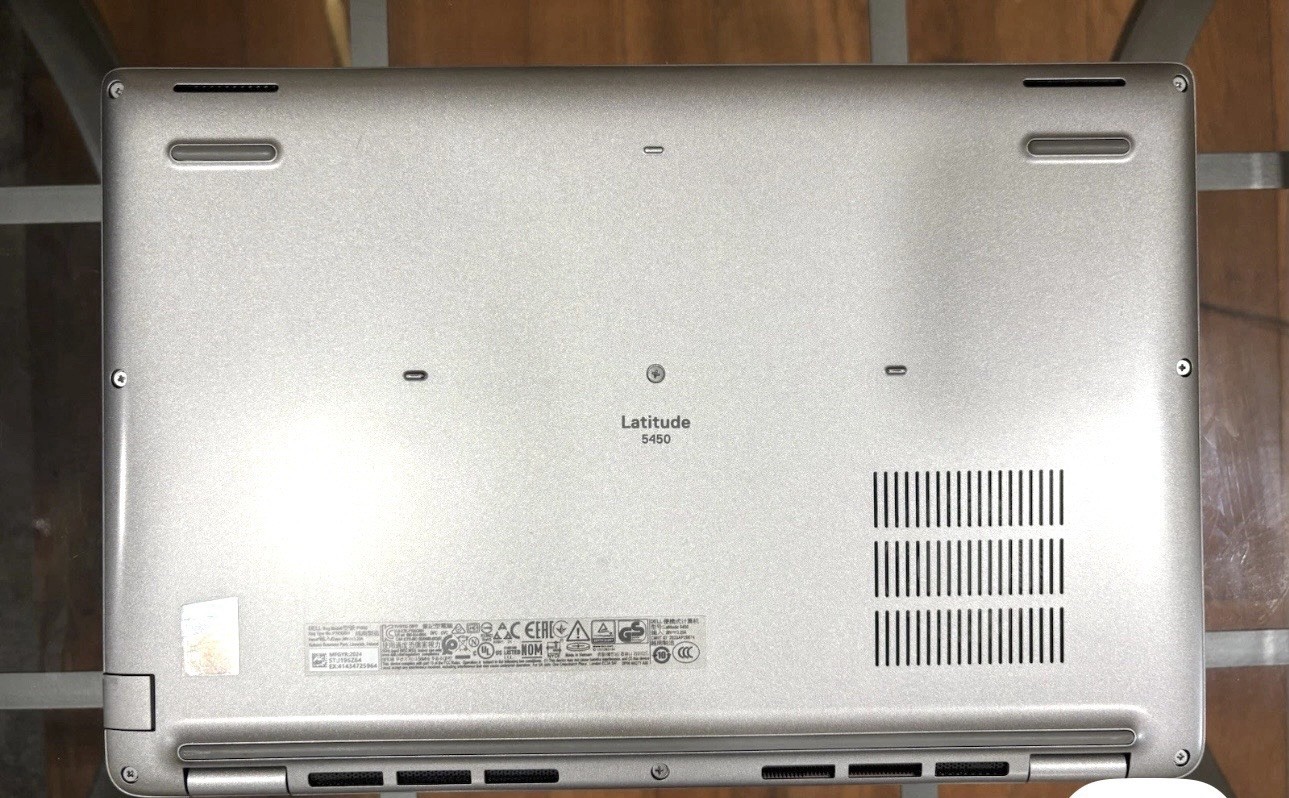 Dell Latitude 5450/ Ultra 7/ 32Gb Ram/256 SSD/Win 10 Pro / Charger Included