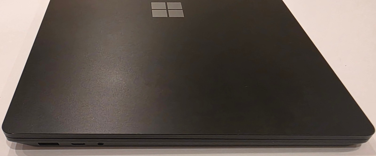 Microsoft Surface Laptop 6 Ultra 7 165H AI 16GB RAM, 512GB Windows 11 Copilot