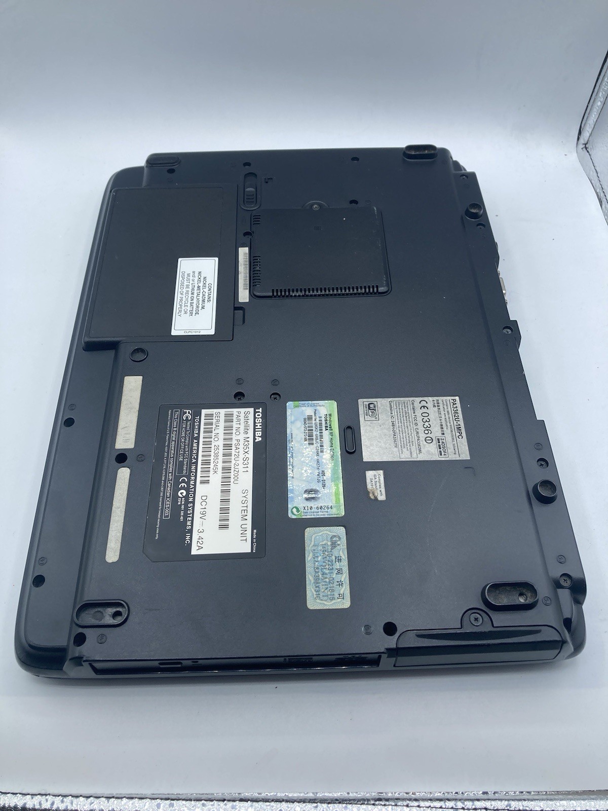 Toshiba Satellite M35X-S311 PSA72U-2JZ00U Untested Parks No Power Supply Cord