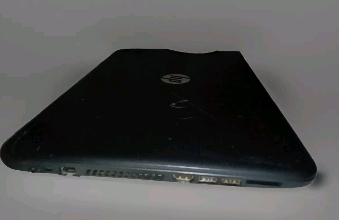 HP 15-f009wm Notebook PC – AMD E1-2100, 4 GB, 500GB Parts Only Untested