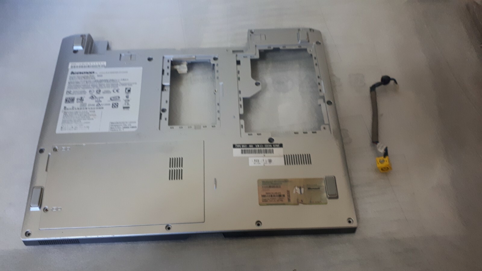 LENOVO 8922 3000 C200 UNDERBODY POWER JACK PORT CARDS