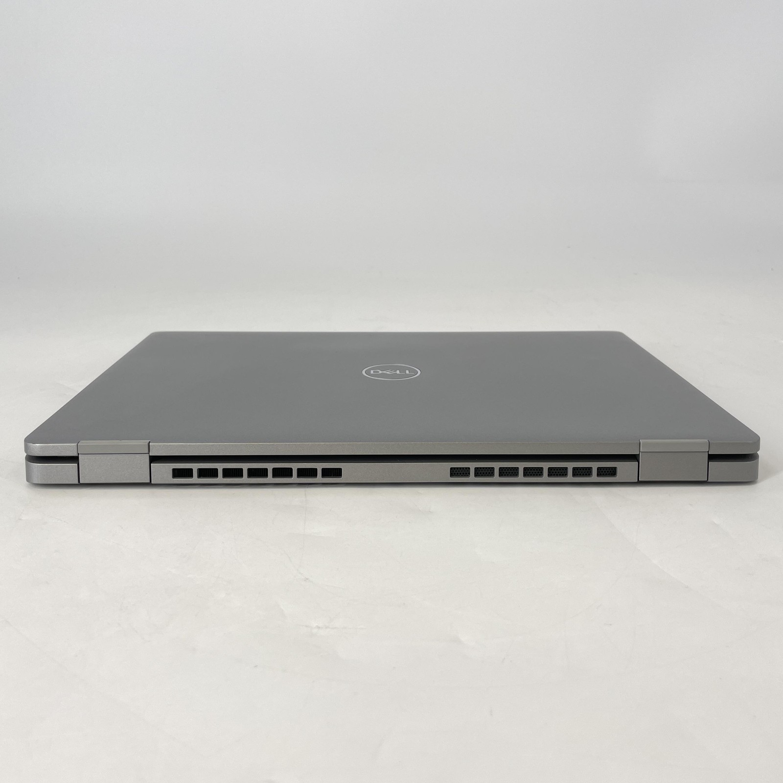 Dell Latitude 5330 13.3 FHD 1.6 GHz i5-1245U 16GB 512GB SSD Excellent