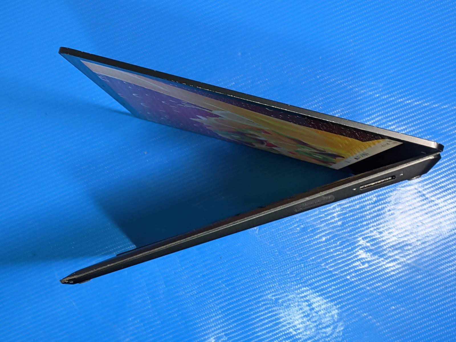 MS Surface Laptop 2 1769 13.5″ 2256×1504 i7-8650U 1.9GHz 8GB 256GB SSD AS-IS