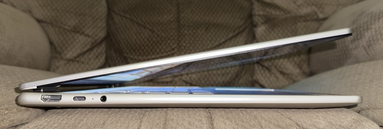Lenovo Yoga 7 16 2-in-1 Touch Laptop (Ryzen AI 5 340, 16GB RAM, 512GB SSD)
