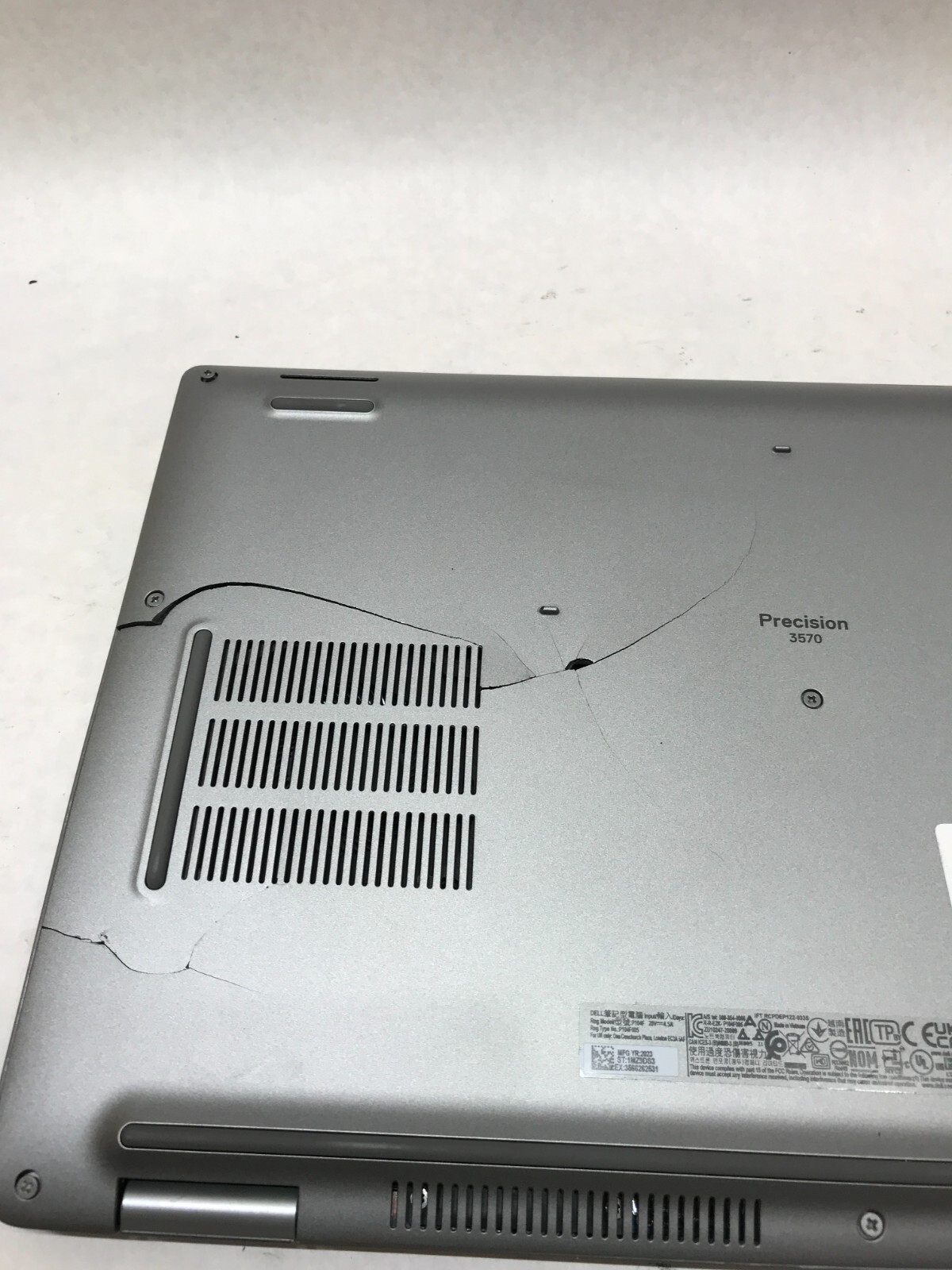 Dell Precision 3570 15″ Intel i5 12th Gen NO RAM NO SSD/OS For Parts AS IS! – DW