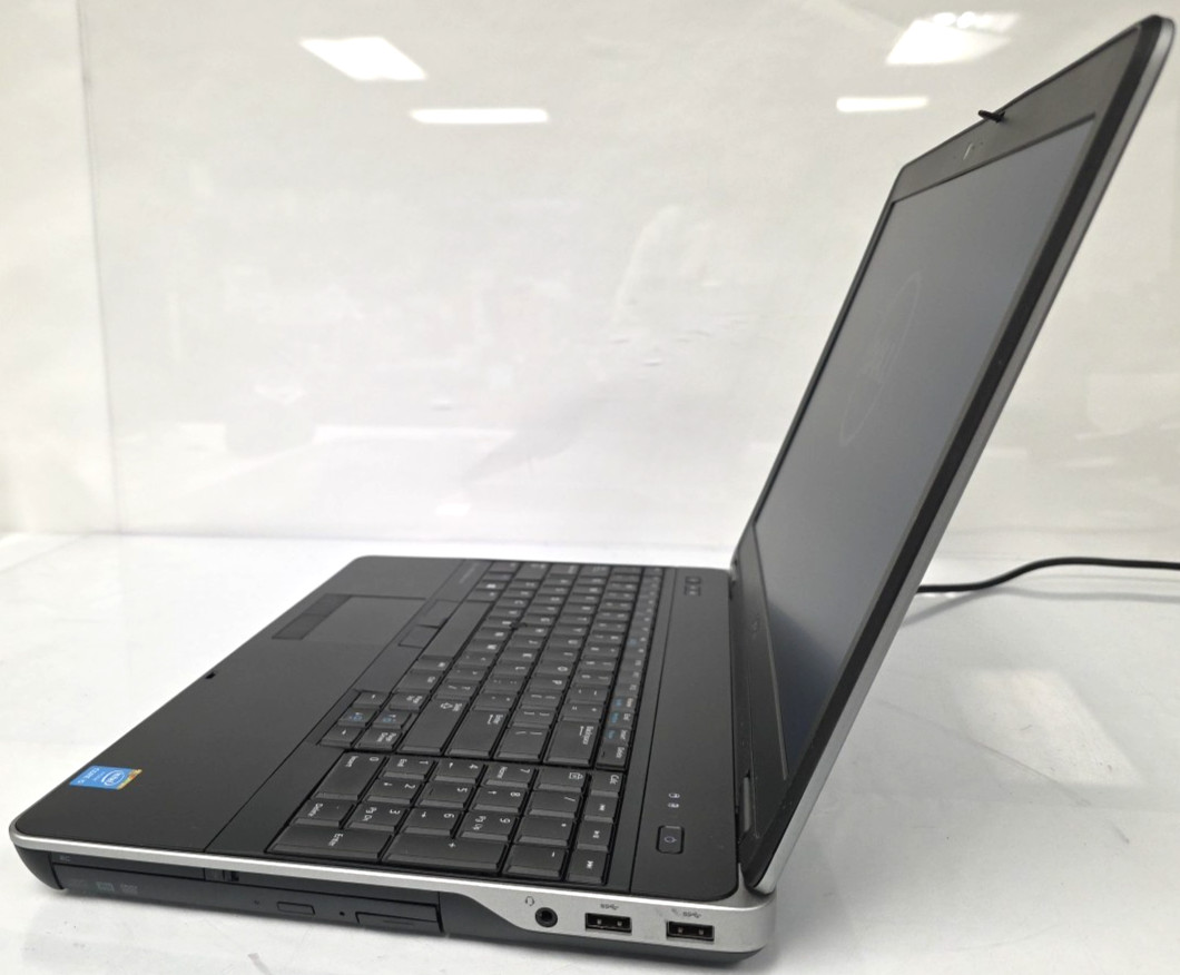 Dell Precision M2800| Intel Core i5-4210M| 8GB RAM| 500GB HDD| Win 10 Pro