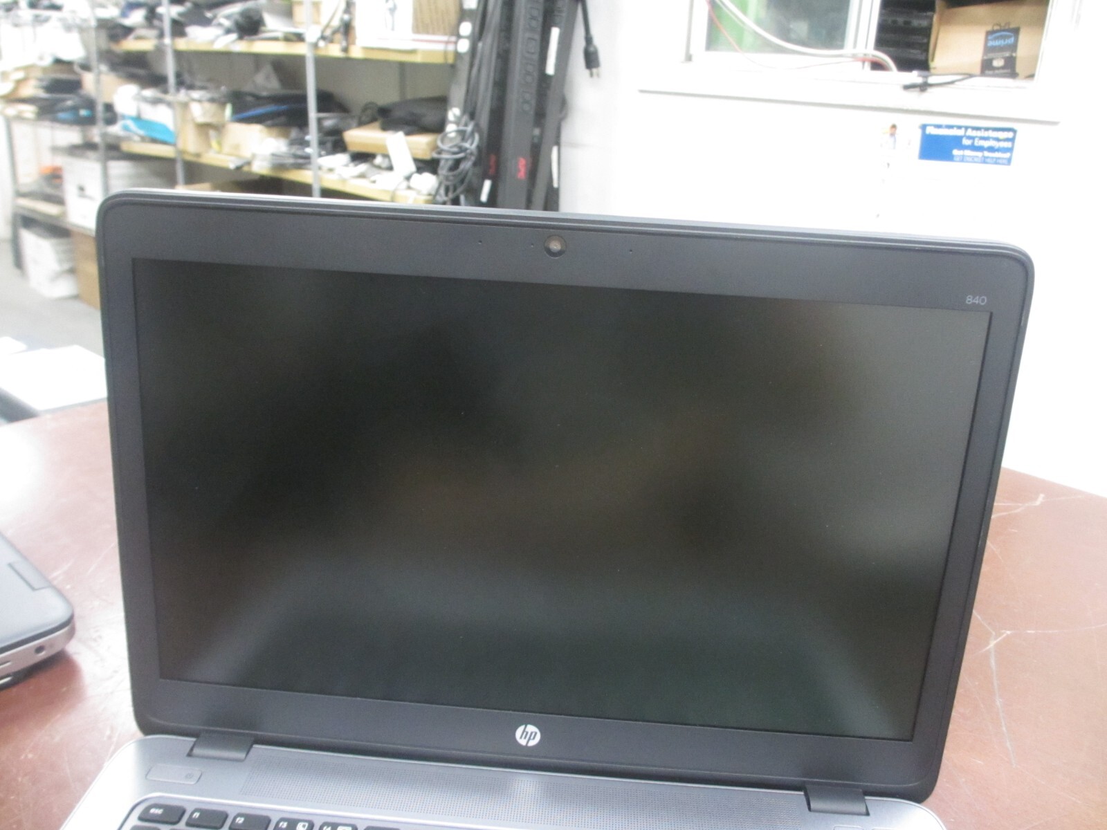 HP EliteBook 840 G2 14″ i5-5300U 2.30GHz 8GB 256GB SSD Laptop w/ AC [NO OS]