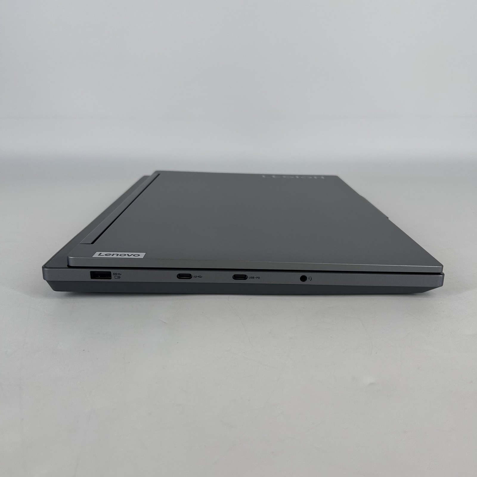 Lenovo Legion 5i Gen 9 16 165Hz QHD+ 2.1 GHz i7-14700HX 32GB 1TB SSD RTX 4070