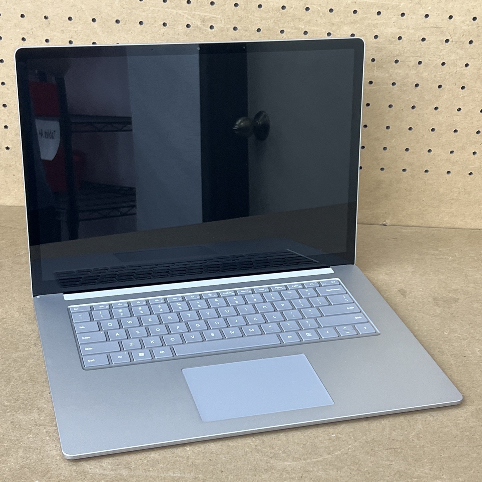 Microsoft Surface 5 15” Touch i7-1265U 8GB Ram 256GB – Fair