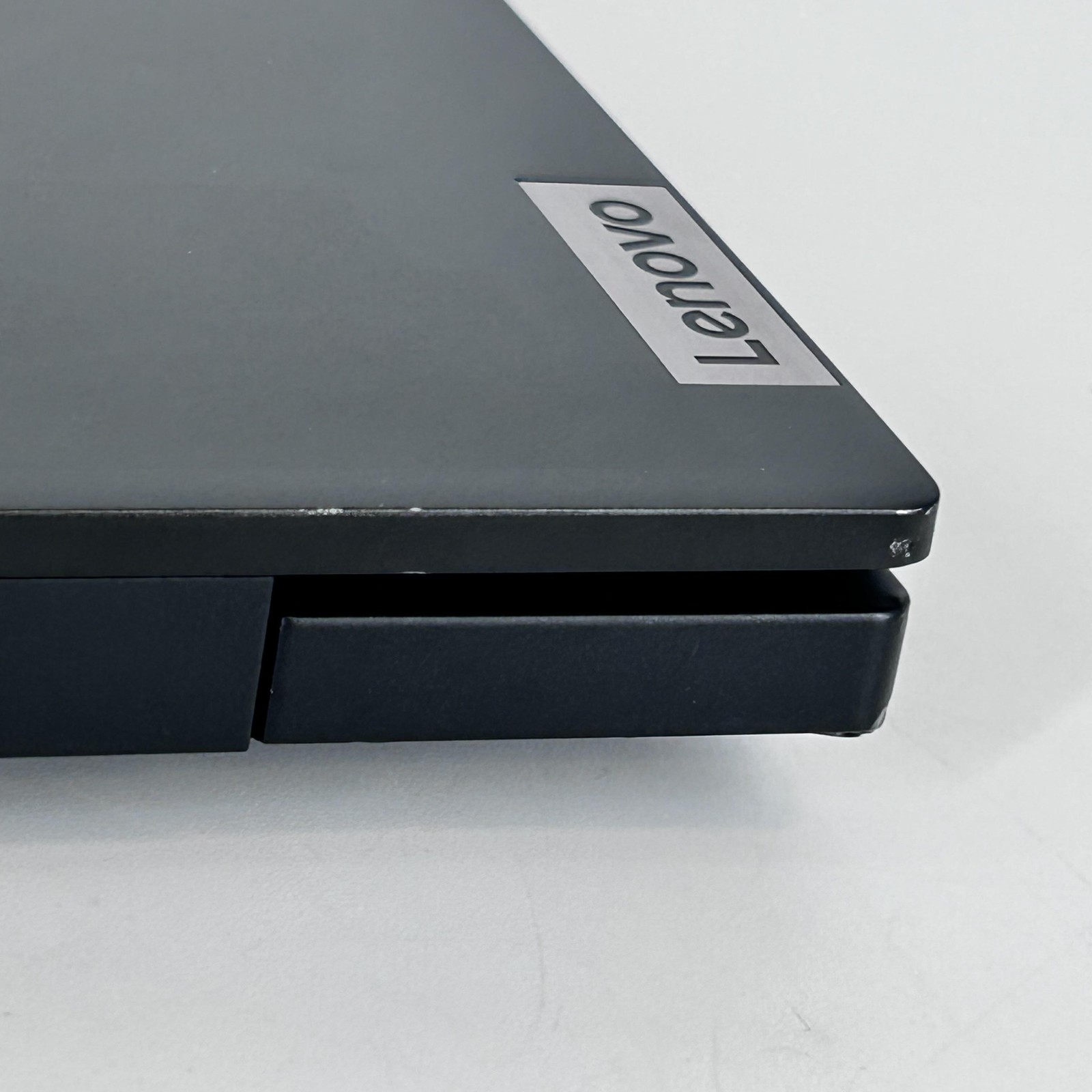 Lenovo ThinkPad E16 Gen 1 Black FHD+ 2.0 GHz Ryzen 7 7730U 24GB 1TB/512GB Good