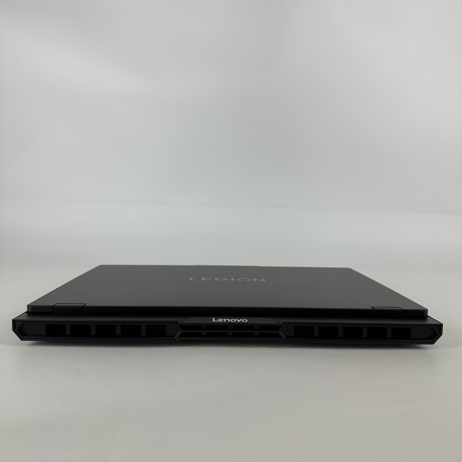 Lenovo Legion Pro 5 Gen 10 16 165Hz QHD+ 3.6GHz Ryzen 7 8745HX 32GB 1TB RTX 5060