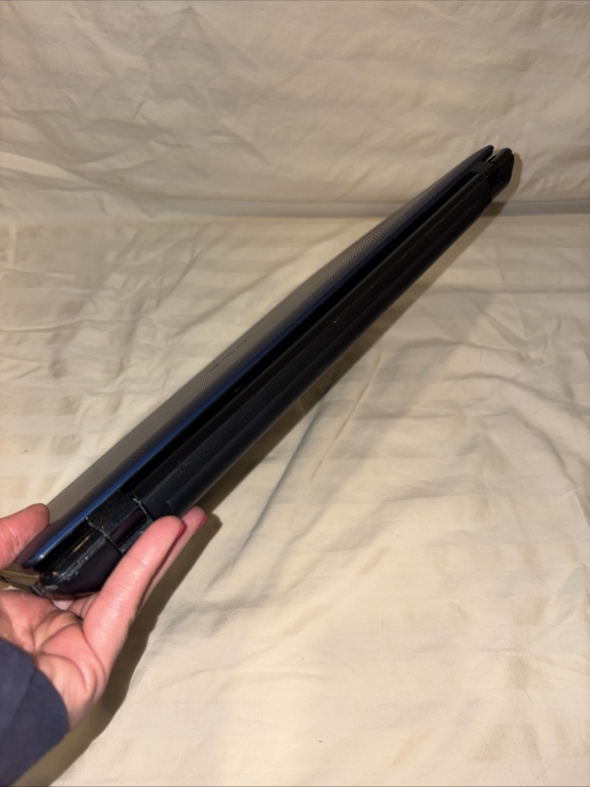 Acer Aspire 5560-7414 15.6″ Laptop AMD A6-3420M, 4 GB, 500 GB, Win 10 Home
