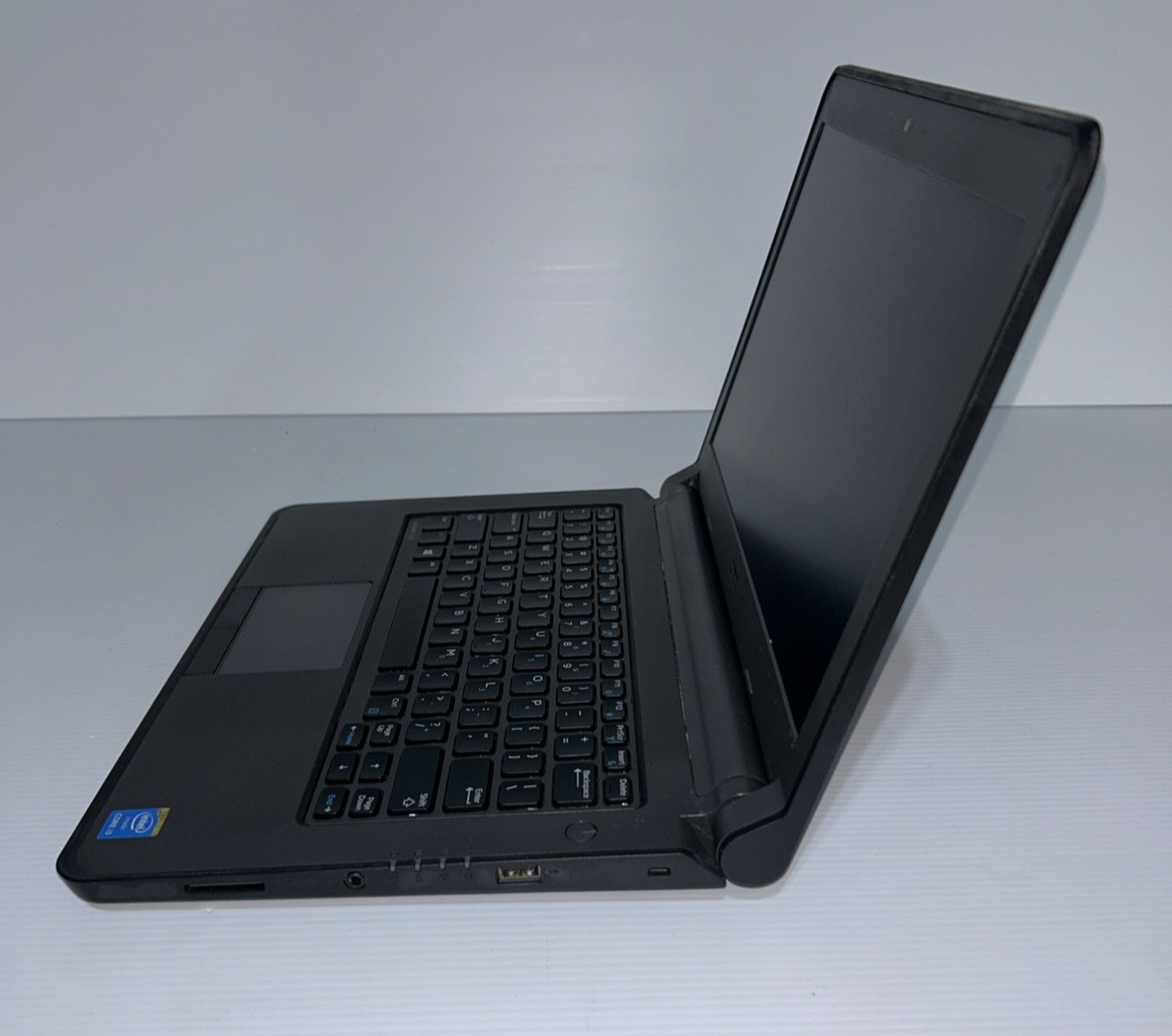 Dell Latitude 3350 Laptop i3-5005U 2.0GHz 4GB 128GB SSD Windows 11