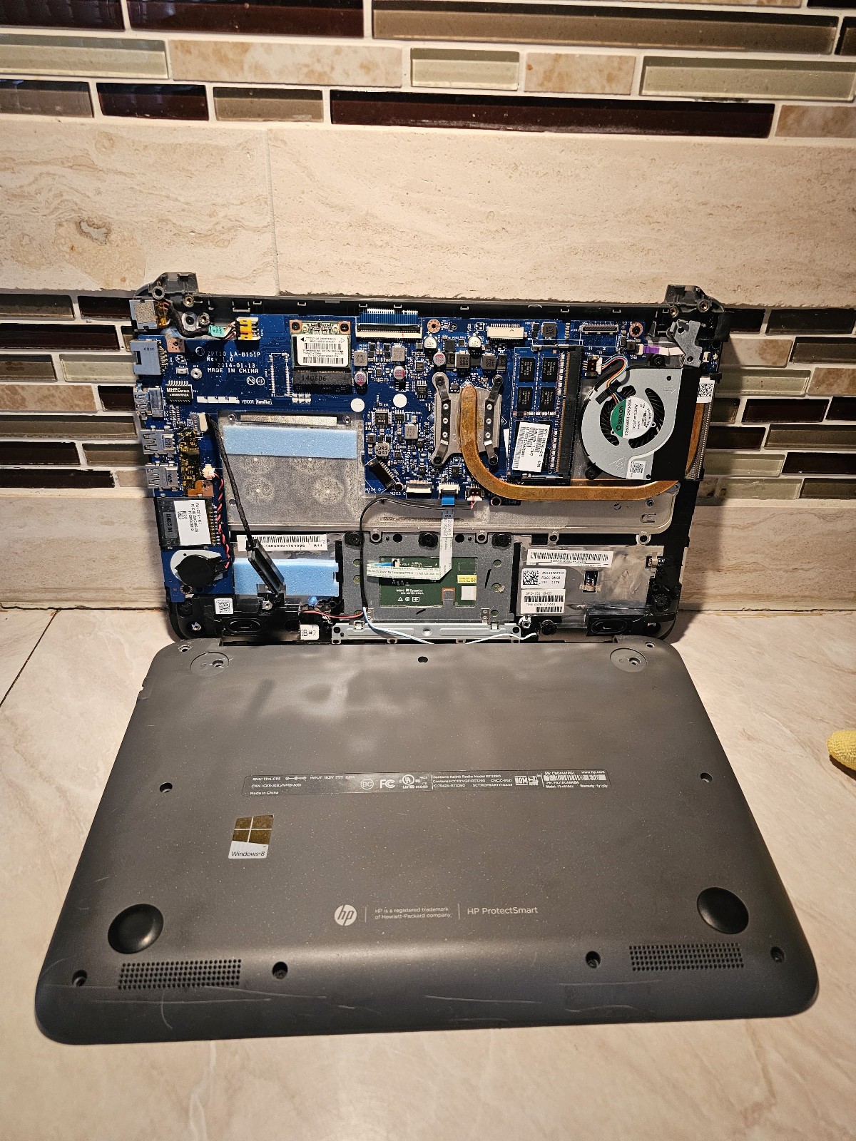 HP Pavilion 11-n010dx | N3540 2.16 Ghz | 4GB Ram | No HDD/BAT/SCRN/PWR ADPT