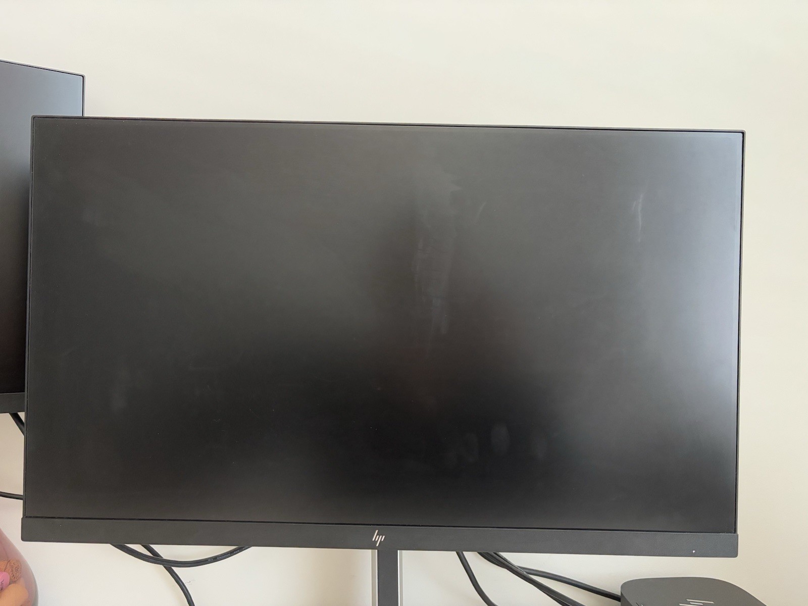 Hewlett-Packard Enterprise E24 G5 23.8 In Diagonal FHD Monitor