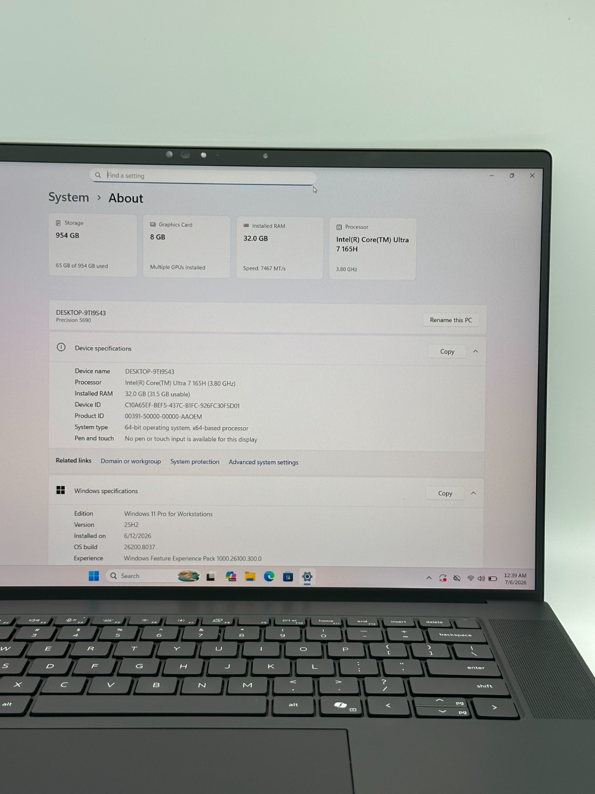 Dell Precision 5690 16 FHD+ 3.8GHz Ultra 7 165H 32GB 1TB SSD RTX 2000 Ada