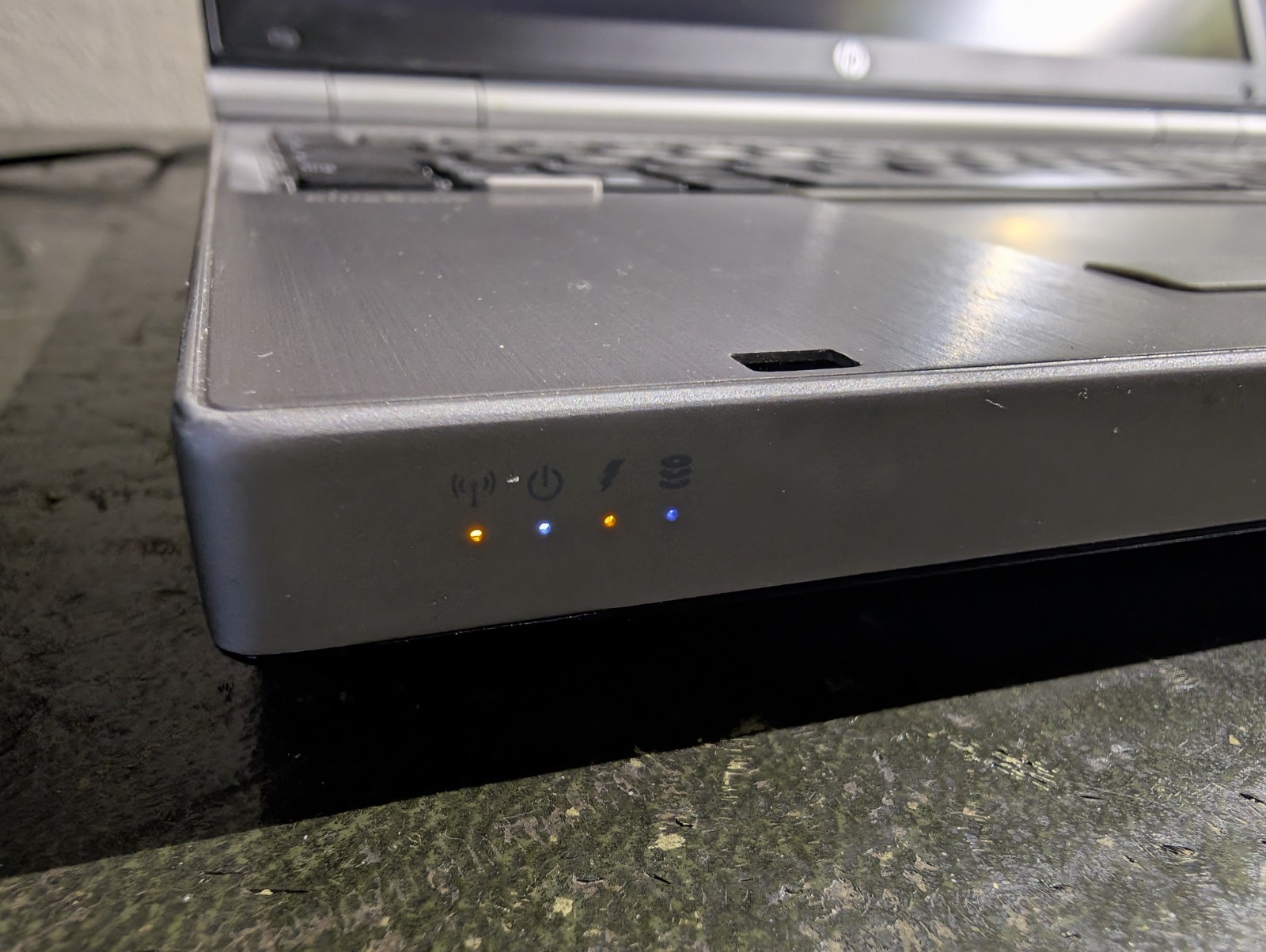 HP Elitebook 8570p intel Core i5 vPro 2.8Ghz, 8GB RAM, 128GB SSD, Win 10, DOCK
