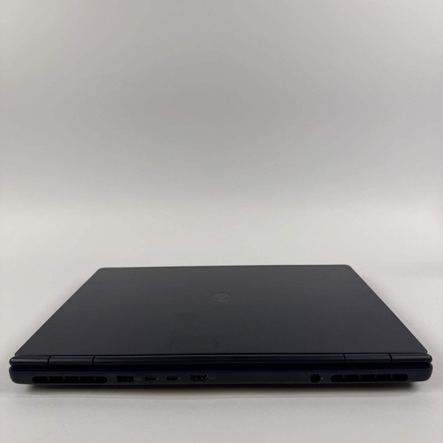 Alienware 16 Aurora 16″ Core 7 240H 2.5GHz 16GB RAM 512GB SSD RTX 5050 Open Box