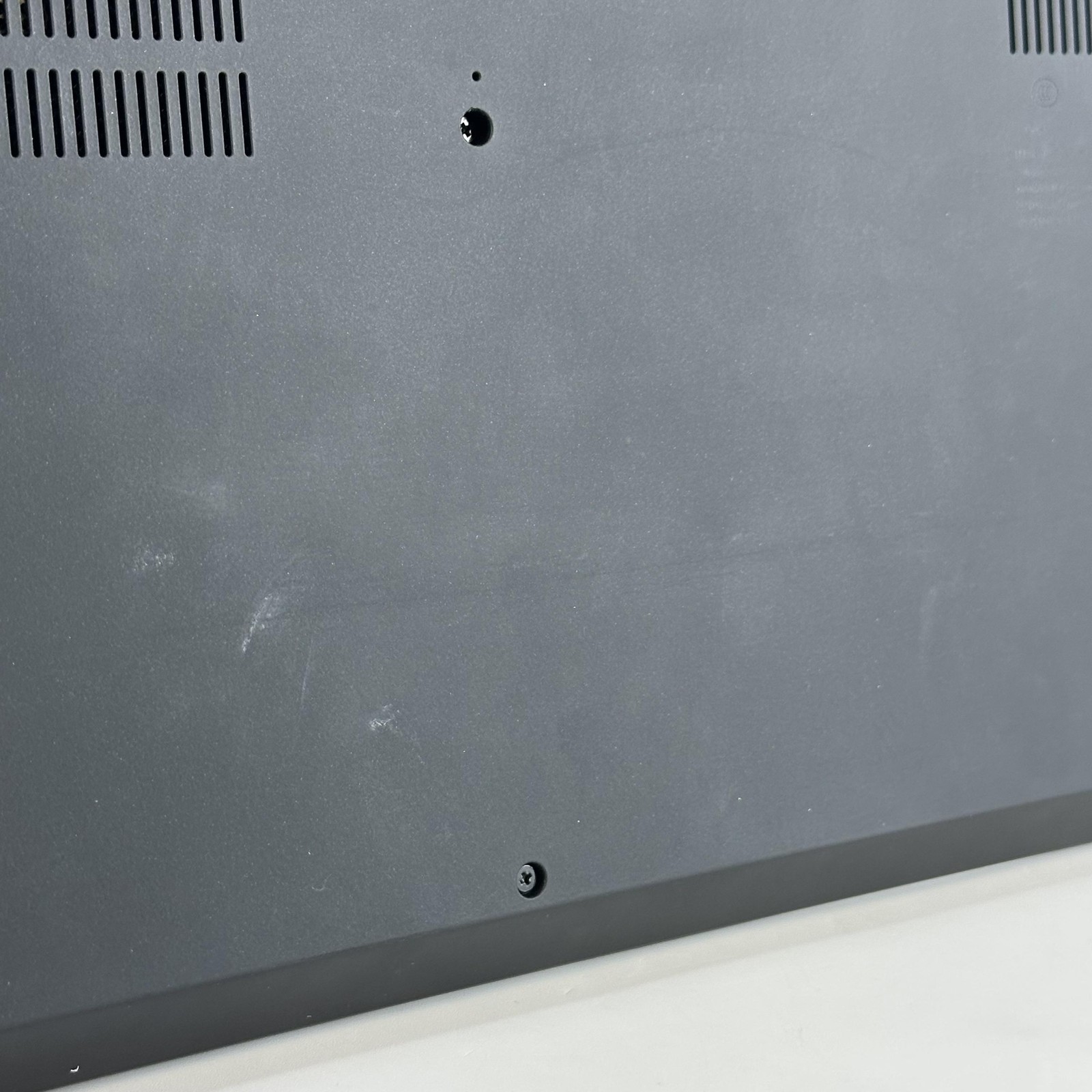Lenovo ThinkPad P15s Gen 2 FHD i7-1165G7 32GB 512GB SSD Quadro T500 WHITE SPOTS