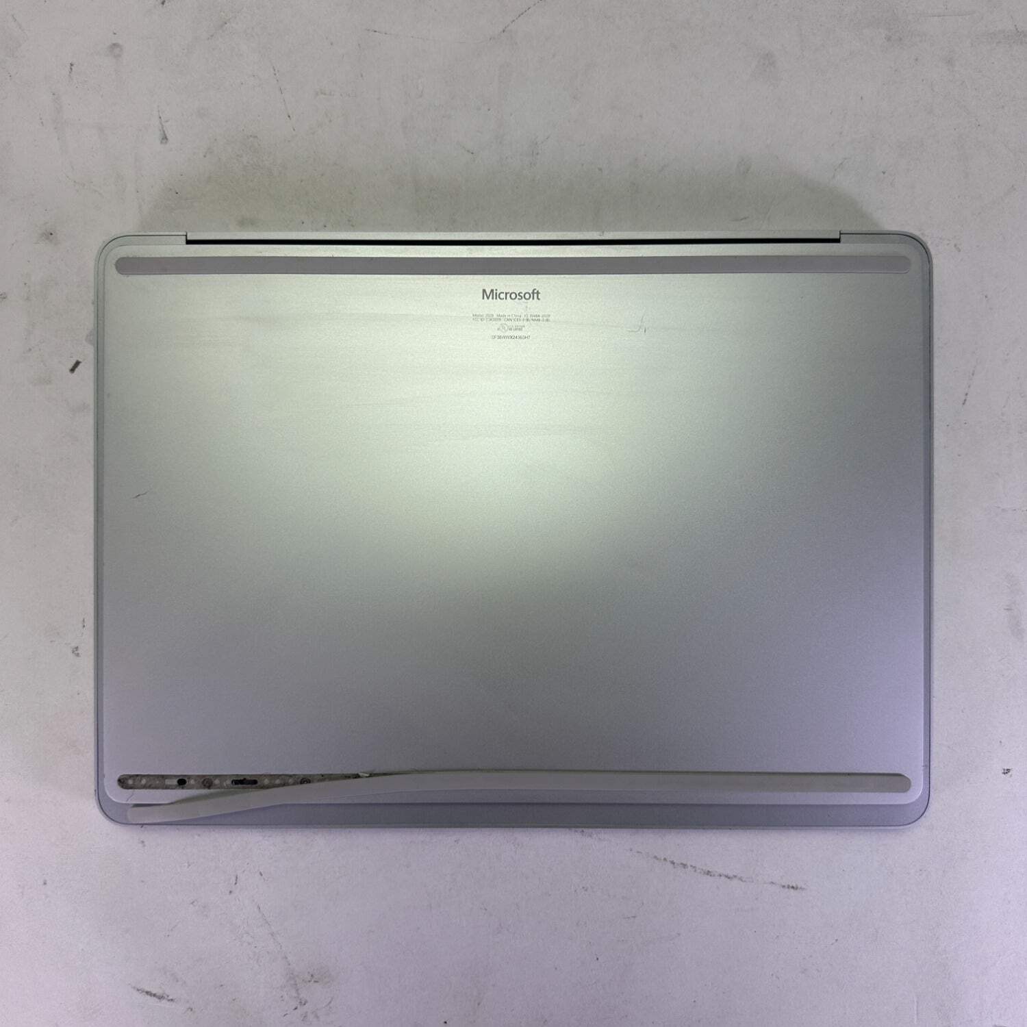 Microsoft Surface Laptop Studio 2 2029 14.4″ i7-13800H 16GB RAM 512GB SSD GeForc