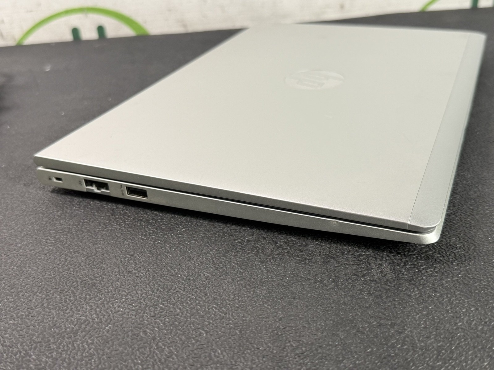 HP ProBook 440 14 G9 14″ i5-1235U 2.5GHz 16GB DDR4 256GB M.2 Laptop – READ