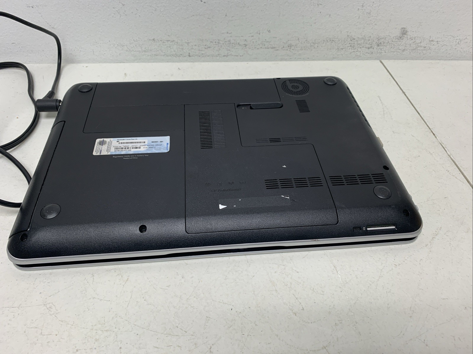 HP Pavilion Dv4-5113D i5-3210M 2.50ghz 8GB 750gb Hdd Wind 10 Home Need Battery