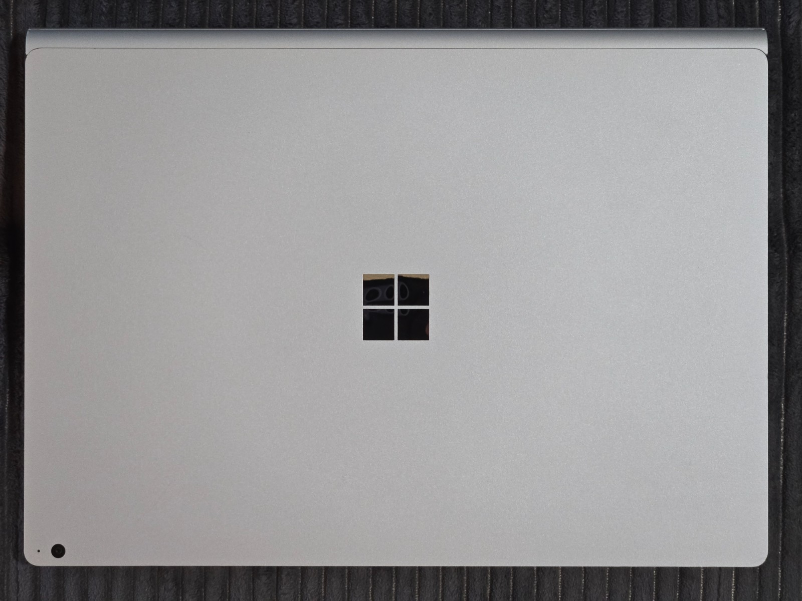 Microsoft Surface Book 3 15″ (256GB SSD, Intel i7-1065G7 GTX 1660 Ti 16GB RAM)