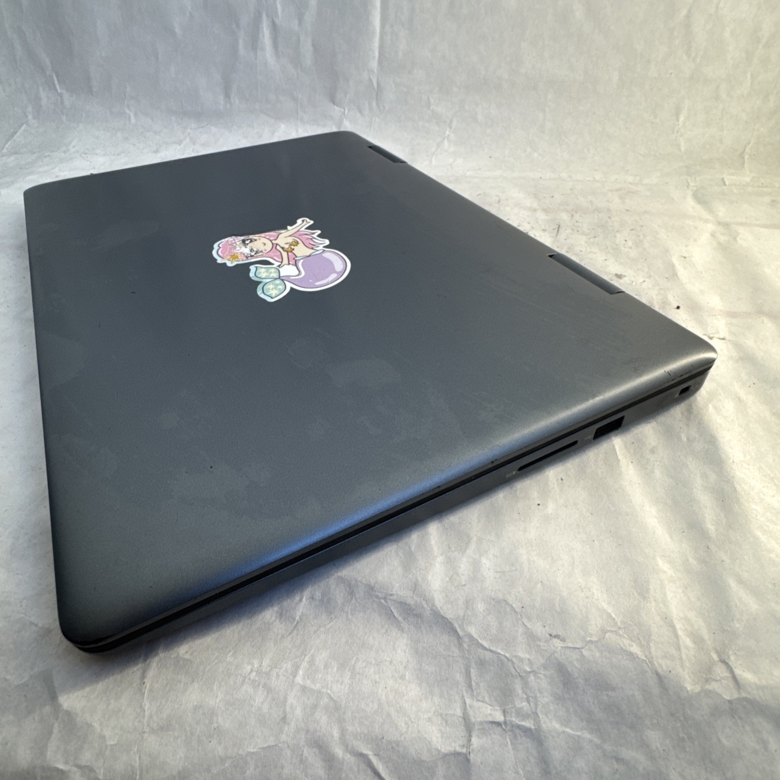 Dell Inspiron 5481 Touchscreen 14″ Intel Core i3-8145U @2.1GHz 8GB RAM 128GB SSD