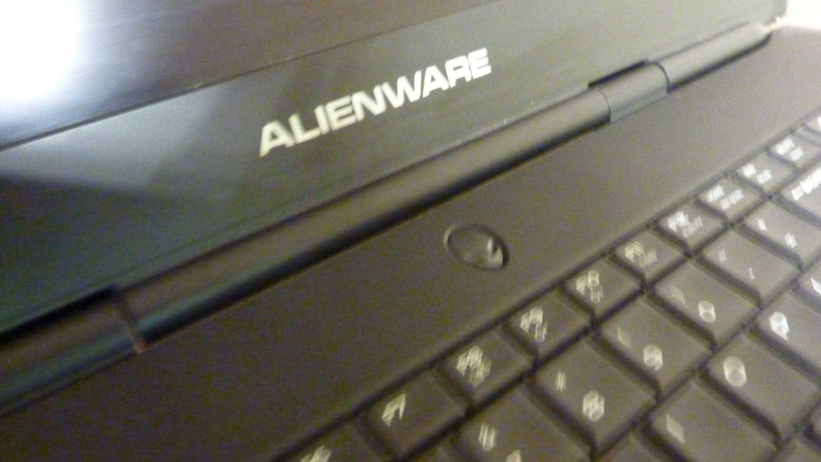 Dell Alienware 17 R3 Gaming Laptop i7-6700HQ GTX 1070 17.3″ for PARTS w/ AC