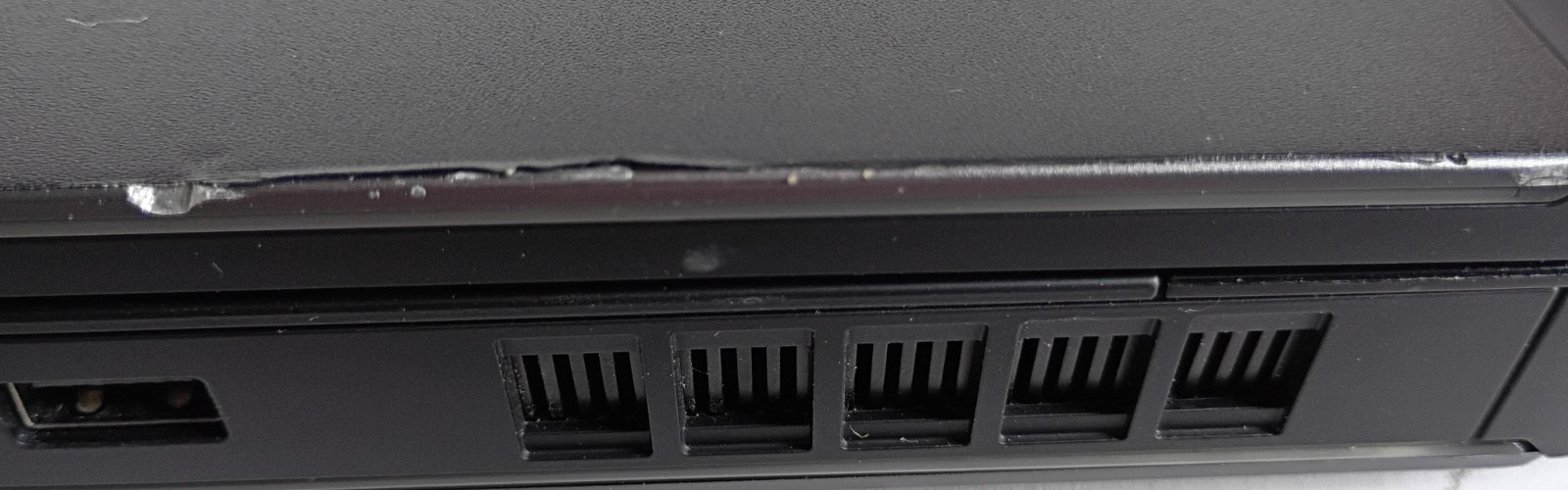ALIENWARE 17 R4: i7-7700HQ @ 2.8, 32 GB DDR4 RAM, 1.512 TB SSD & HDD
