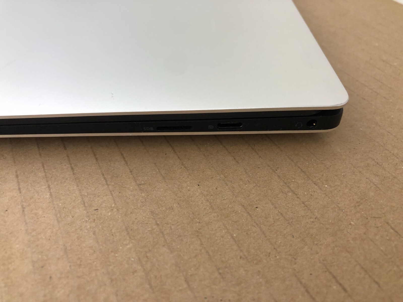 Dell XPS 13 7390 i7-10710U, 16GB,512SSD 4K TOUCH Screen , Grade A