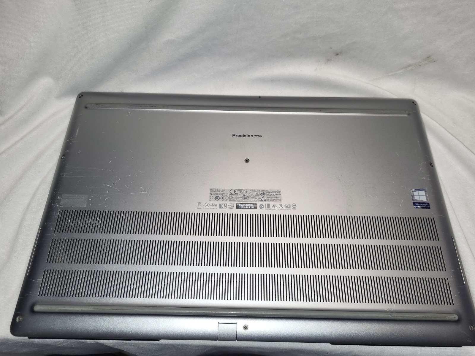 Dell Precision 7750 i7 10850H 2.70GHz 16GB 256 SSD Quadro RTX 5000 w/Win 11