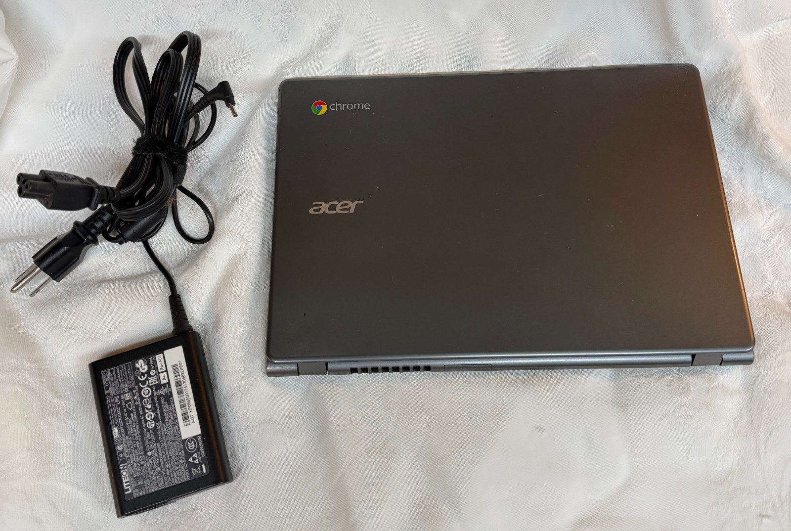 Acer Chromebook C720-2827 11.6″ Celeron 2955U 2GB RAM Charger Tested