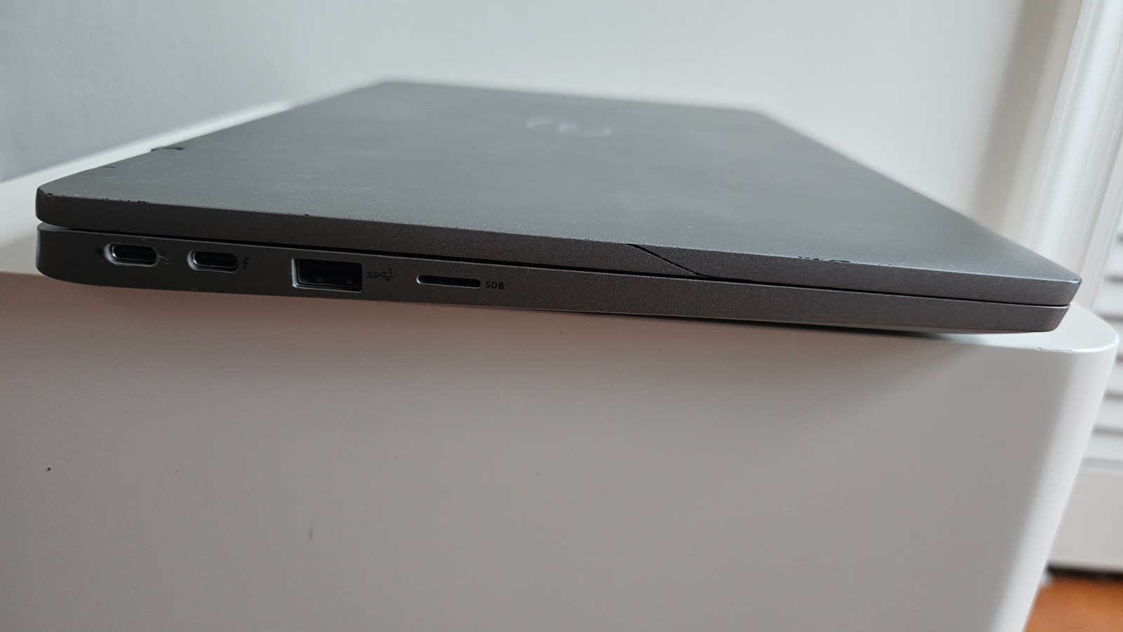 Dell Latitude 5330 2-in-1 Conv Laptop, 13.3″, Intel Core i7, 32Gb Ram, 512GG SSD