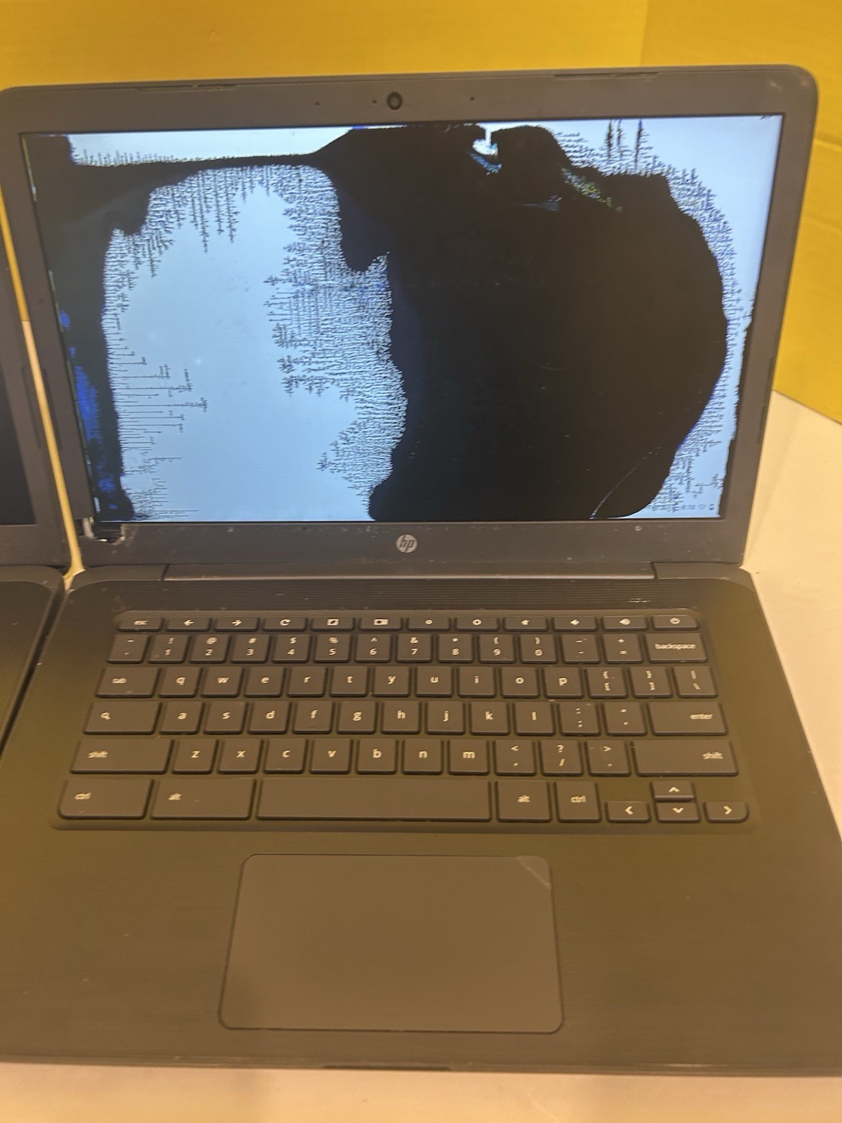 2x HP Chromebook 14 G5 Fully Functional Screen DETAIL