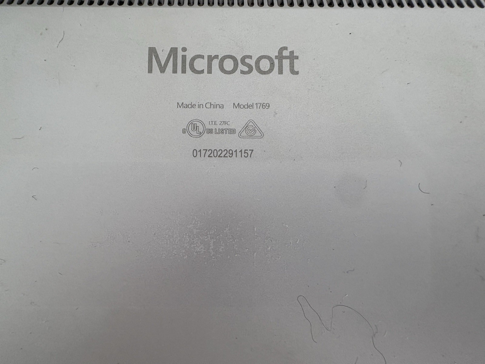 Microsoft Surface Laptop Model 1769 13.5” Intel Core i5 Gray w/ Charger