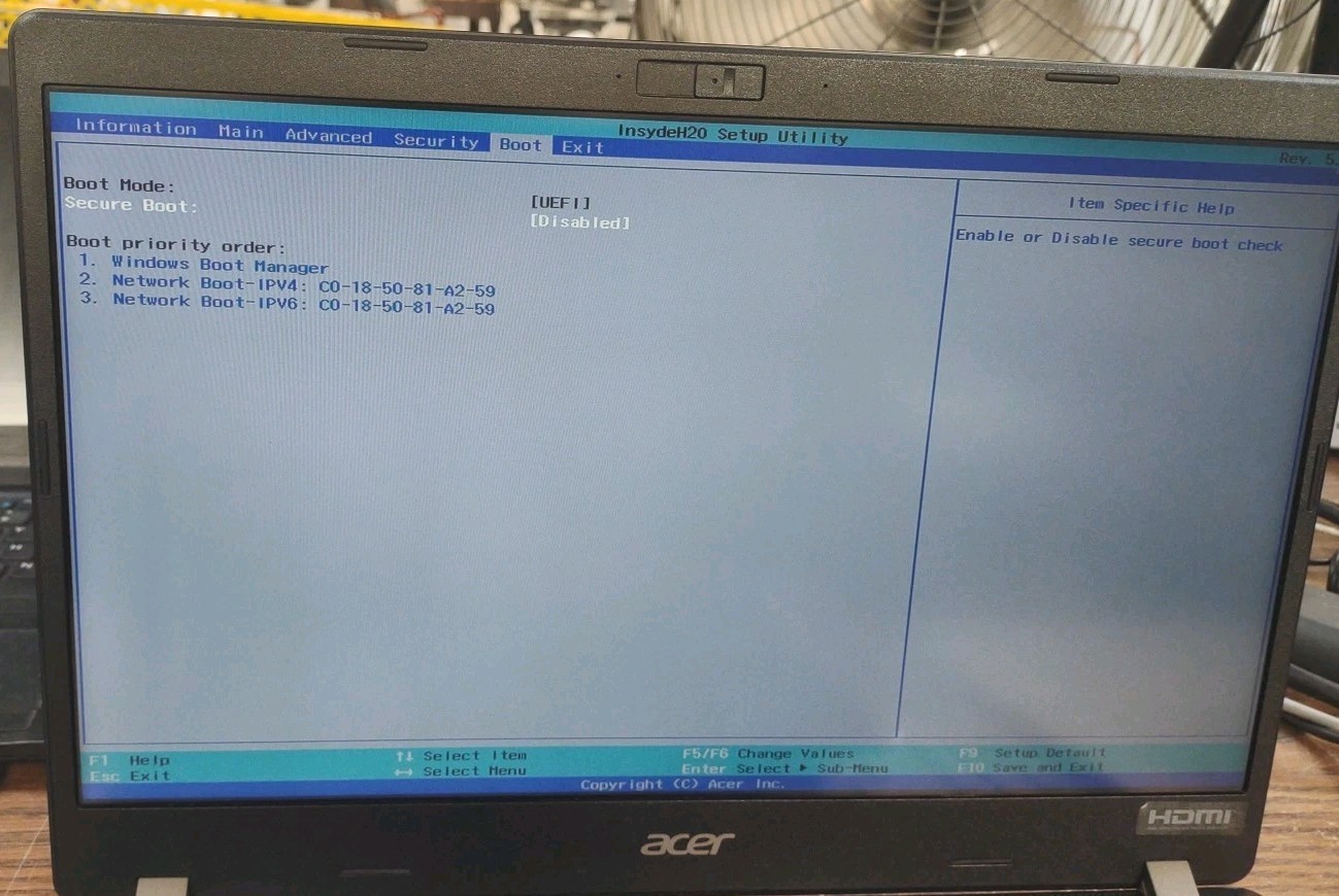 Acer TravelMate P215-53 N19Q8 W/ I7-1165G7, 16GB, 1TB.