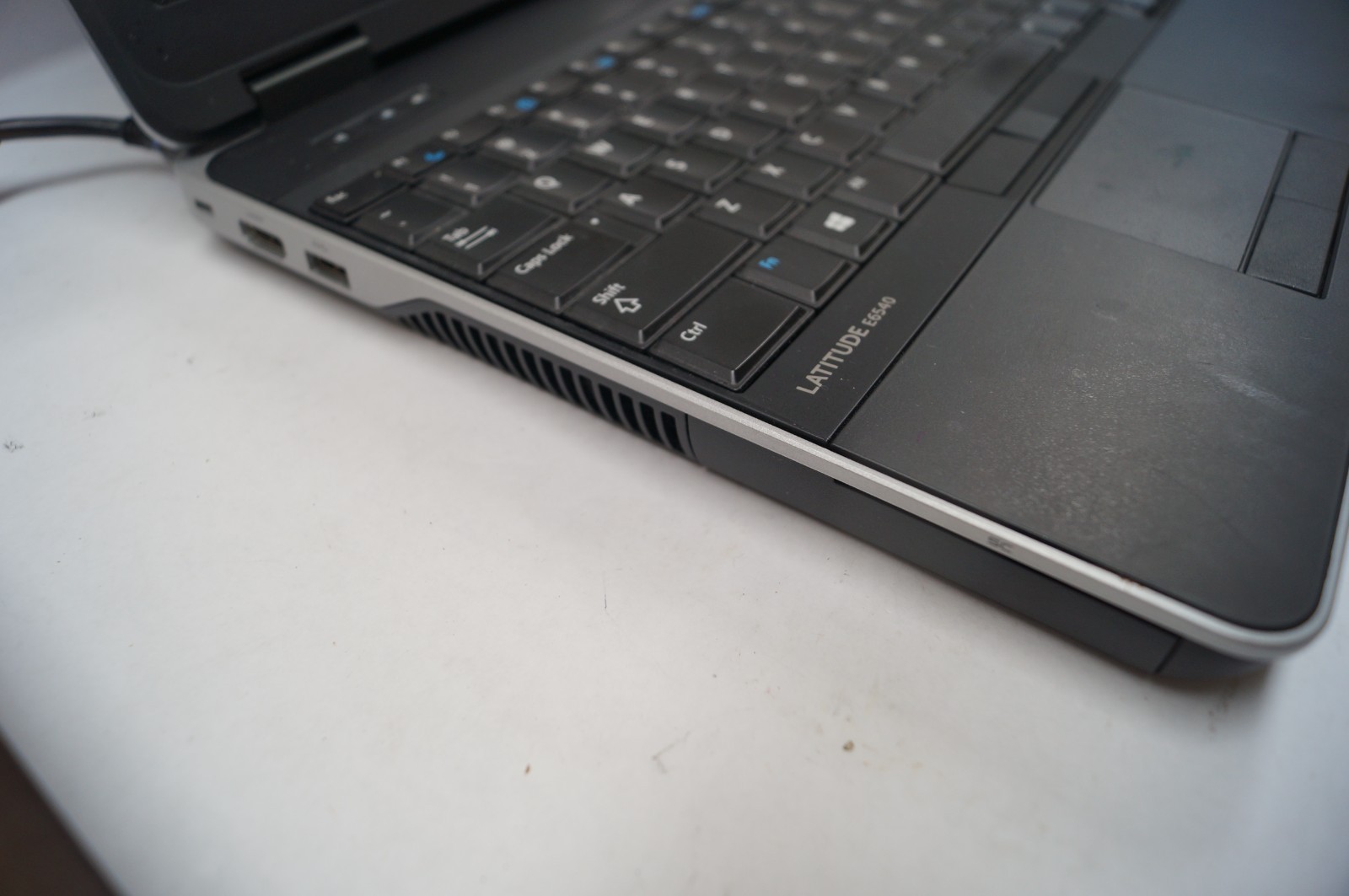 DELL P29F Latitude E6540 15.5″ 8GB RAM 2.7GHz 256GB HD WORKING READ PoR D152