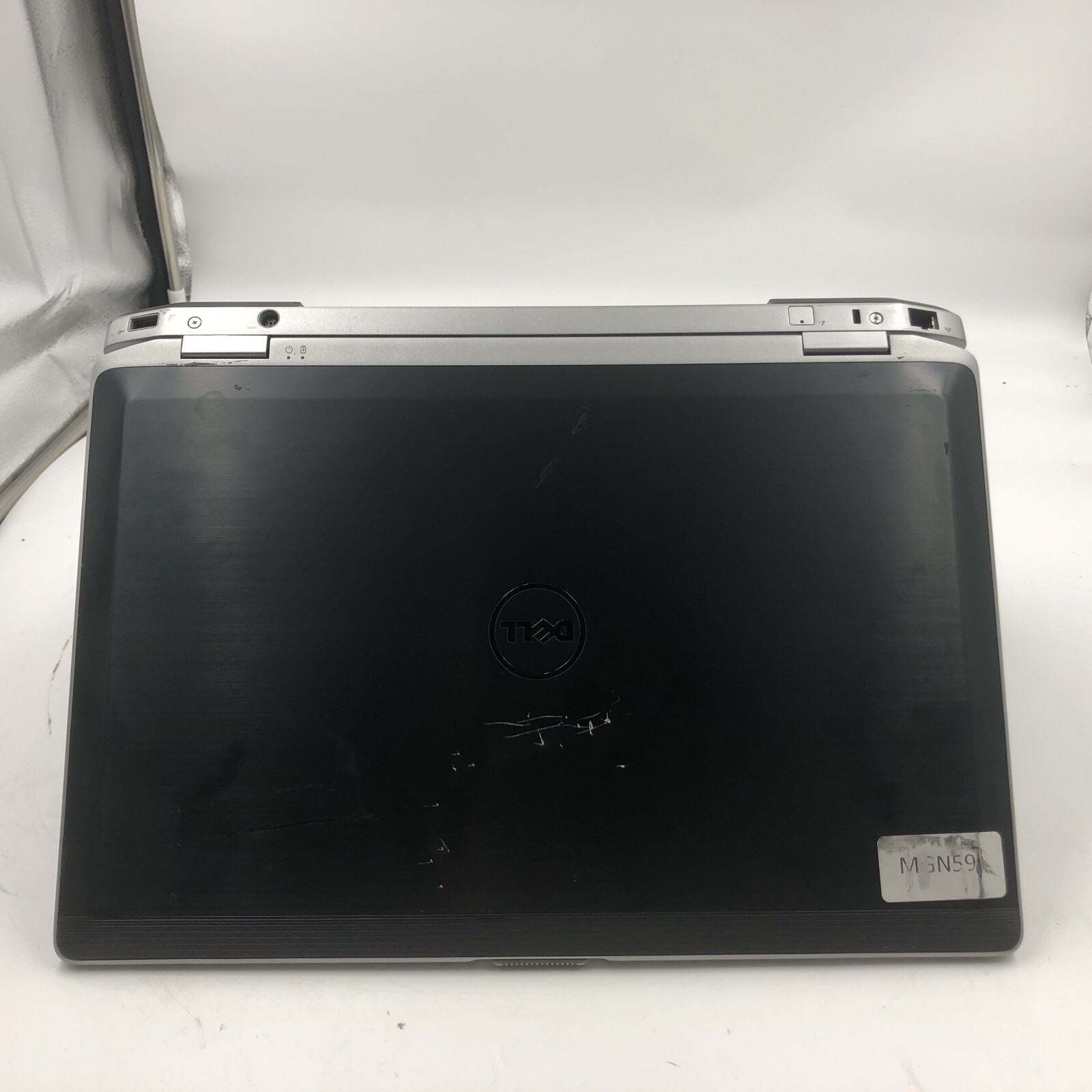 Dell Latitude E6520 Laptop Intel i5-2410M 2.3GHZ 4GB NO HDD/OS/Battery/Caddy