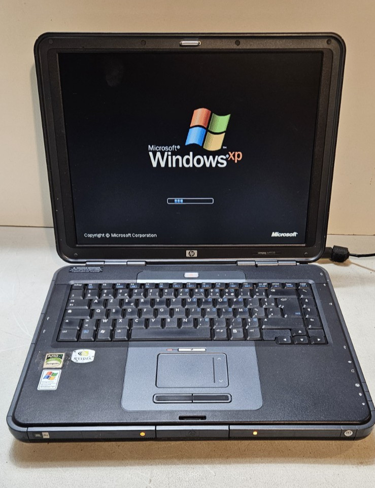HP Compaq Laptop NX9105 / AMD Sempron 1.60Ghz / 256Mb Ram / Win XP