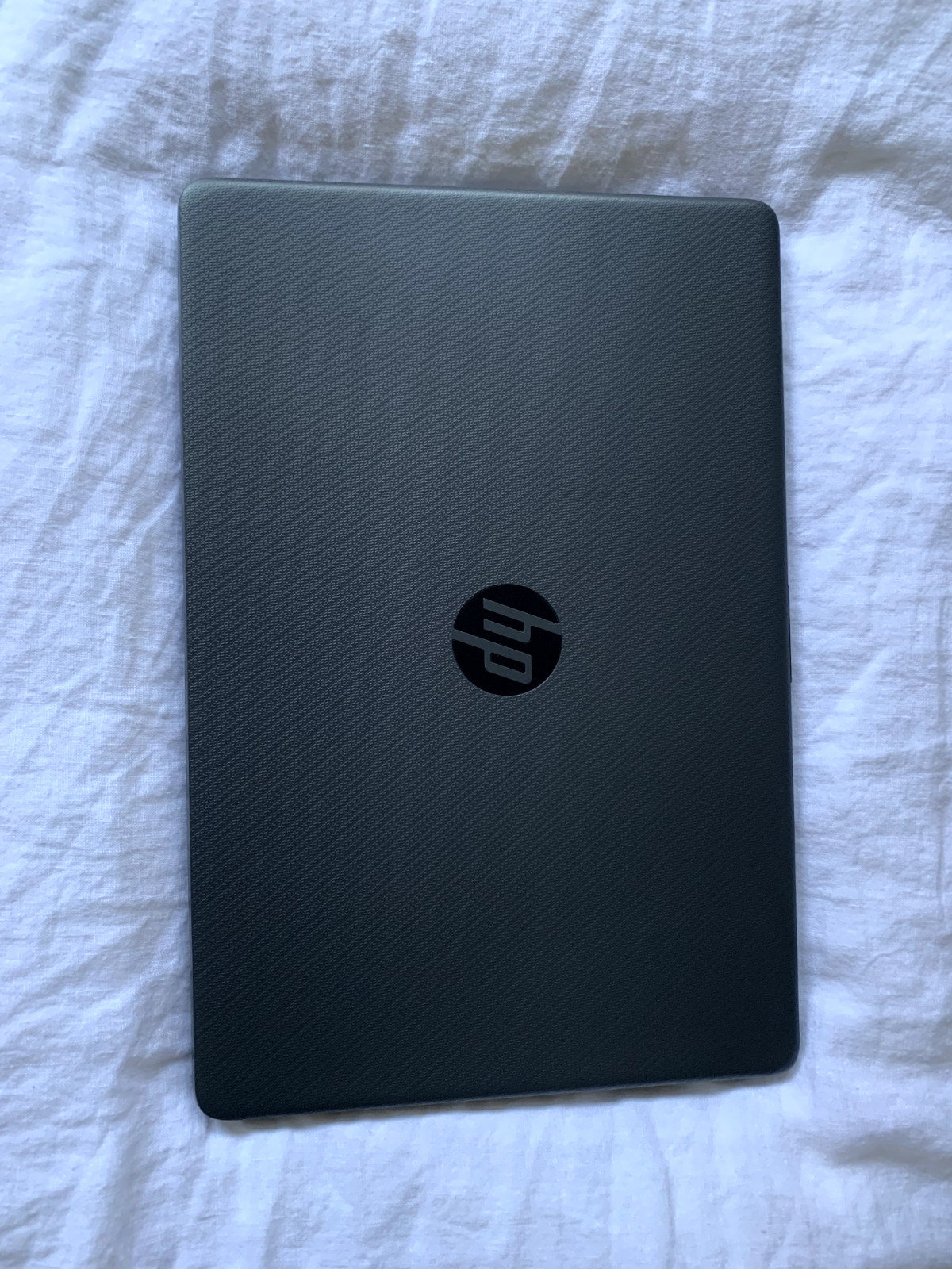 HP 255 15.6″ G9 Laptop, 16 GB RAM, 475 GB Storage, Brand New, Windows 11 Pro