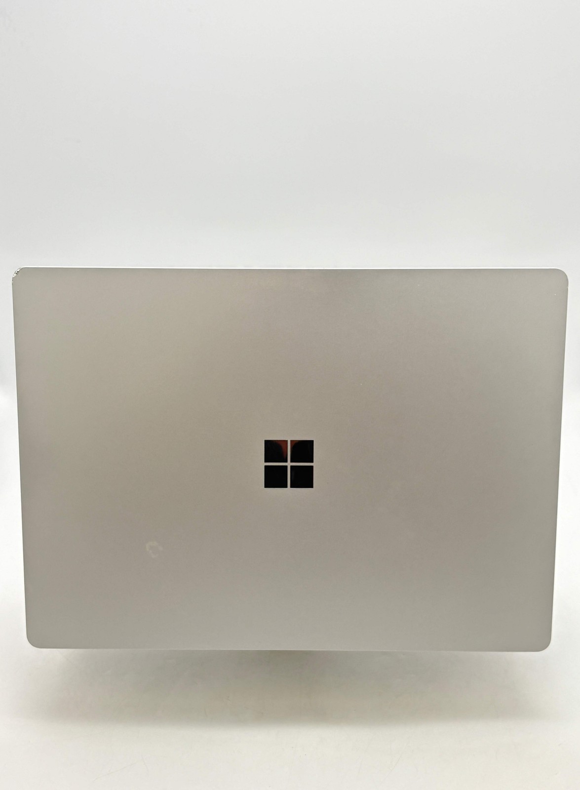 Microsoft Surface Laptop 3 14-inch Core i5 10th Gen 8GB 128GB -Read!