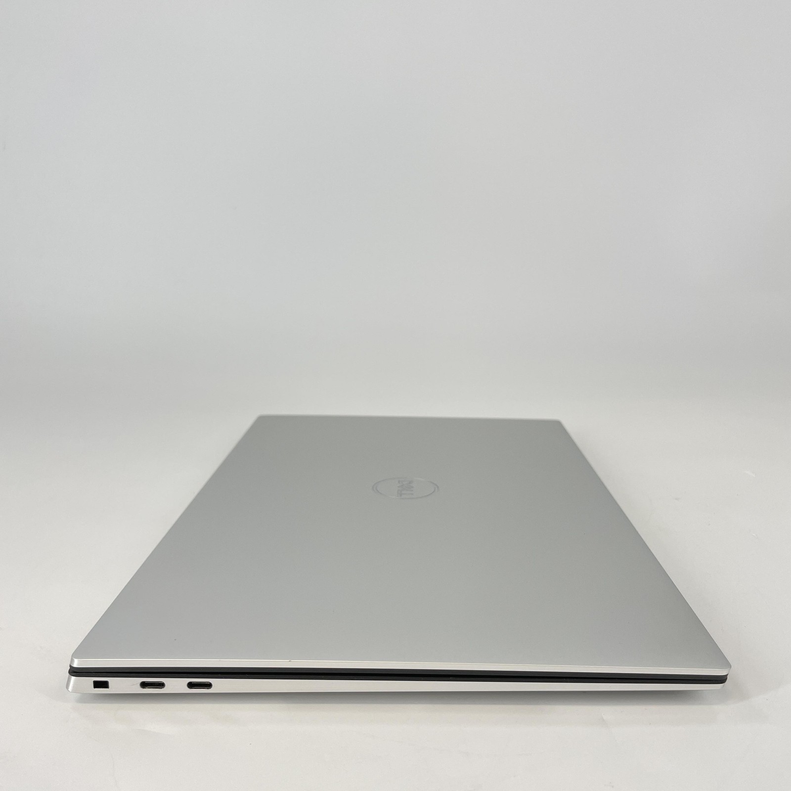 Dell XPS 15 9520 FHD+ 2.3 GHz i7-12700H 32GB 1TB SSD RTX 3050 Ti Very Good